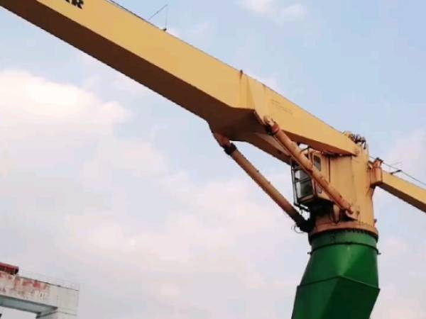 克令吊的安裝是否會對周圍居民或商業活動產生影響?