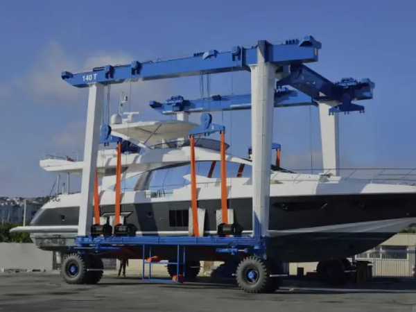 游艇吊的吊裝技術：游艇吊裝需要掌握哪些技術？